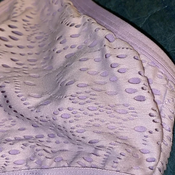 Victoria’s Secret Pink Sport juniors Lavender racer back wire free bra sz small - Picture 4 of 6